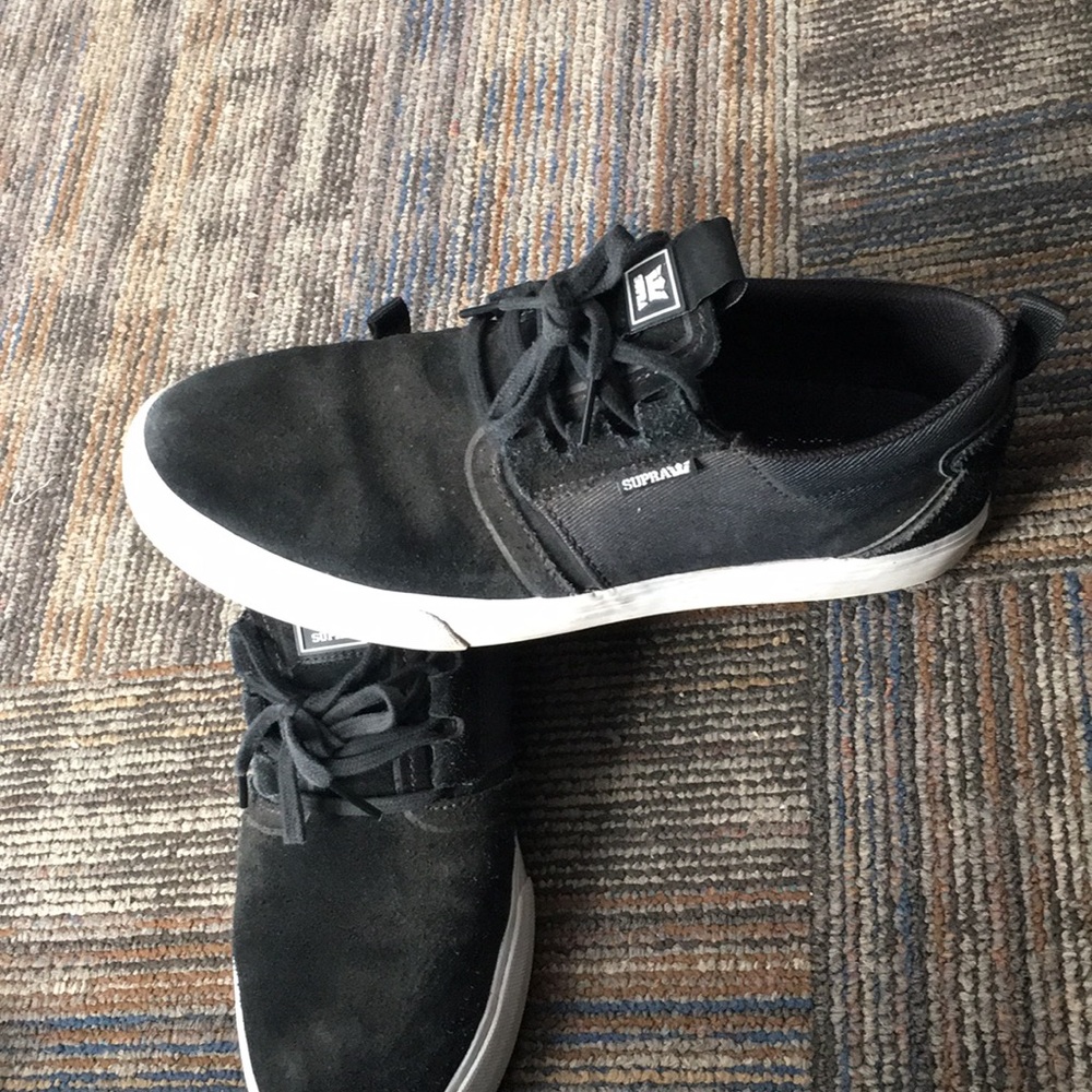 Supras - Picture 2 of 4